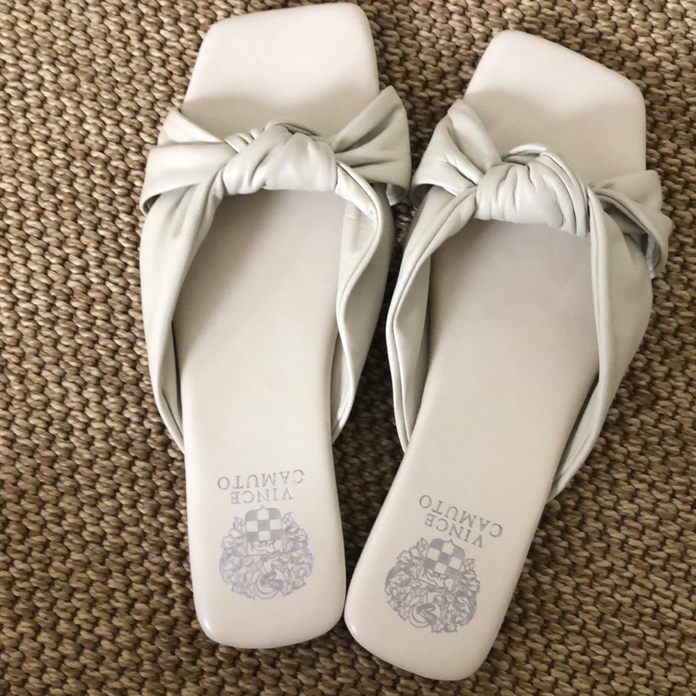 Vince camuto cream slides size 8.5